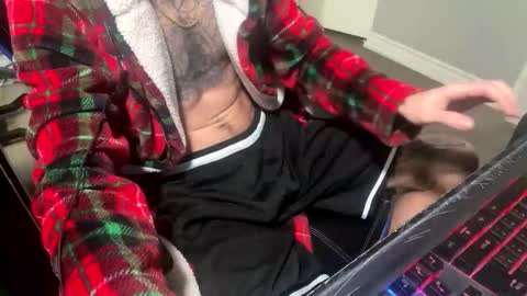 Leo online show from February 16, 7:32 pm