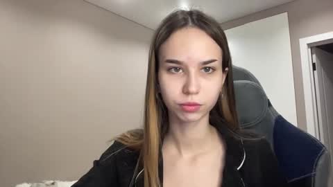 tryme_muse online show from November 29, 4:10 pm