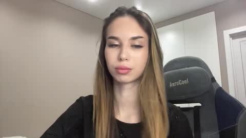 tryme_muse online show from December 21, 5:20 pm