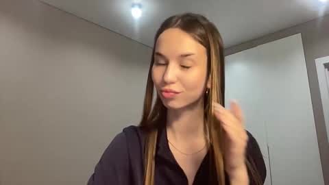 tryme_muse online show from January 18, 5:06 pm