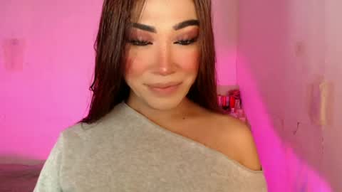 Snapshot of ts_romantika69 chatting on June 8, 7:42 am The Girl Named Romantika online show from June 8, 7:42 am