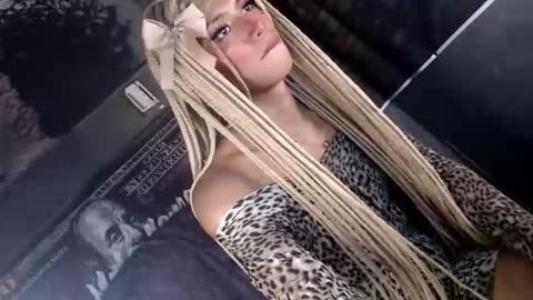 Lexi Fox online show from March 2, 7:15 am