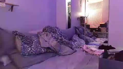 Amber White online show from September 15, 6:57 am