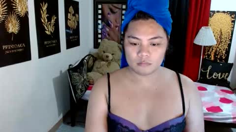 Snapshot of tsbrianabankhugecock chatting on May 11, 1:06 pm brianna online show from May 11, 1:06 pm