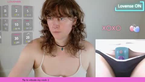Snapshot of tsellieryder chatting on June 22, 11:46 pm Ellie Ryder online show from June 22, 11:46 pm