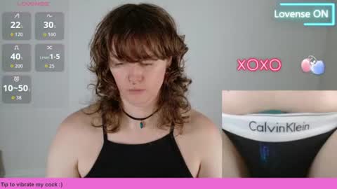 Snapshot of tsellieryder chatting on June 27, 12:04 am Ellie Ryder online show from June 27, 12:04 am