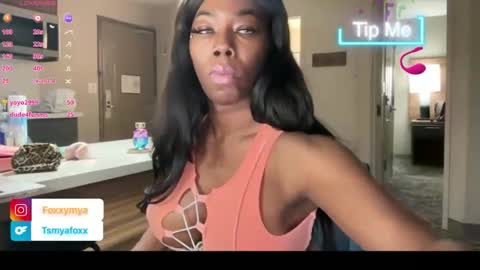 tsfoxx online show from February 18, 11:44 pm