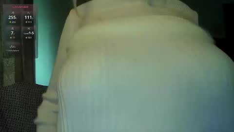 Snapshot of tspostophere chatting on October 20, 9:43 am Annika online show from October 20, 9:43 am