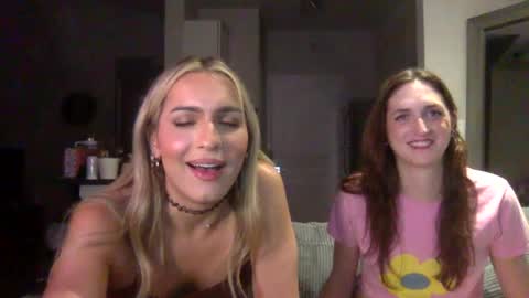 Snapshot of tsprinces chatting on October 6, 1:14 am tsprinces online show from October 6, 1:14 am