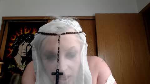 Snapshot of tssabrinaxxx chatting on April 13, 4:34 pm Sabrina Ravndahl online show from April 13, 4:34 pm
