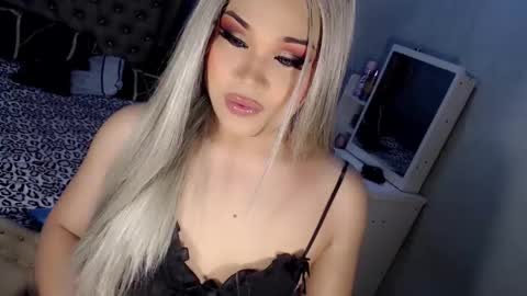 jayvie online show from September 20, 3:29 am