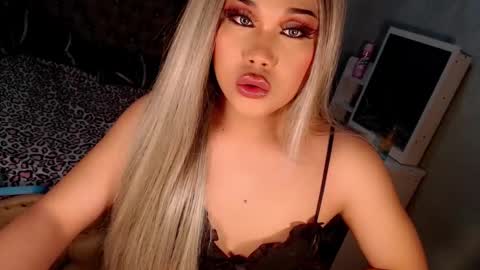 jayvie online show from October 9, 2:31 am