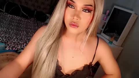 jayvie online show from October 9, 3:21 pm