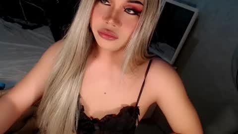 jayvie online show from October 22, 5:02 pm