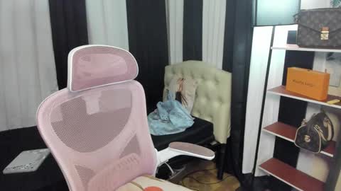 tsuncutmargauxx online show from November 4, 7:02 pm