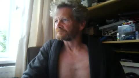 Snapshot of ttb2769 chatting on May 3, 5:46 am ttb2769 online show from May 3, 5:46 am