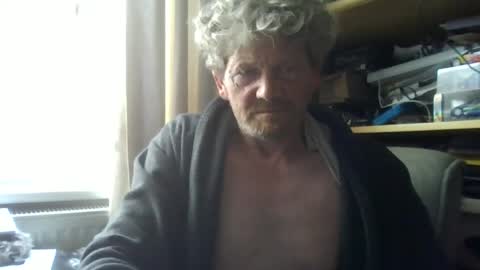 Snapshot of ttb2769 chatting on May 17, 6:11 am ttb2769 online show from May 17, 6:11 am