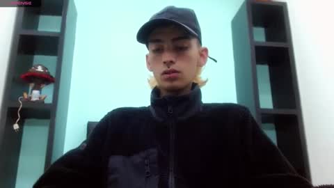 ttimy online show from April 2, 8:28 pm