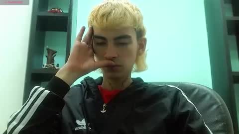 ttimy online show from April 14, 8:04 pm