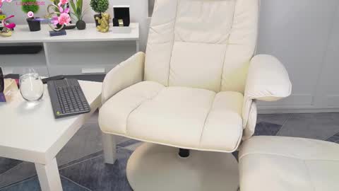 Anna online show from September 19, 5:20 am