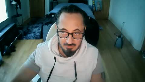 tuscan_taurus online show from April 23, 10:25 am