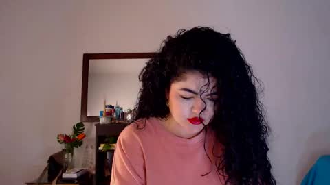 Snapshot of tuti_sex chatting on May 5, 2:30 am tuti online show from May 5, 2:30 am