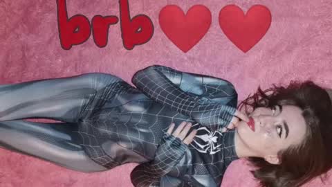 Snapshot of tutti_cutieee chatting on March 4, 11:08 am Nika online show from March 4, 11:08 am