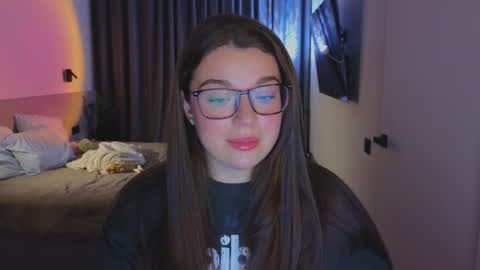 Ariana online show from October 25, 7:19 pm