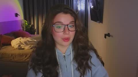 Ariana online show from November 4, 8:41 pm