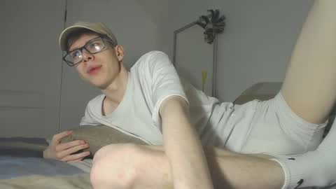 Snapshot of tuz94 chatting on December 21, 8:00 pm Dan online show from December 21, 8:00 pm