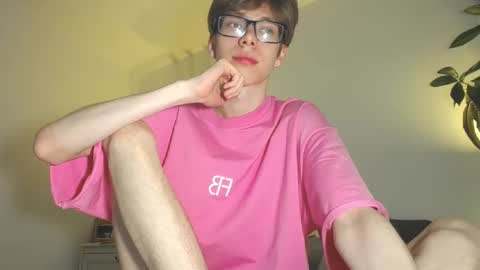 Snapshot of tuz94 chatting on March 7, 2:46 am Dan online show from March 7, 2:46 am