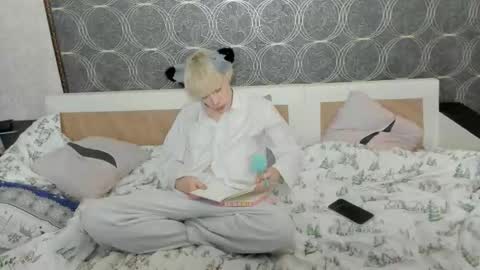 Snapshot of tuz94 chatting on February 28, 5:03 pm Dan online show from February 28, 5:03 pm