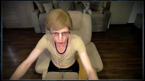 Clementine online show from September 16, 7:42 am