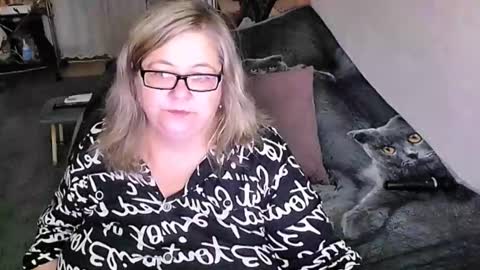 Snapshot of tviks chatting on September 15, 11:27 pm Lana online show from September 15, 11:27 pm