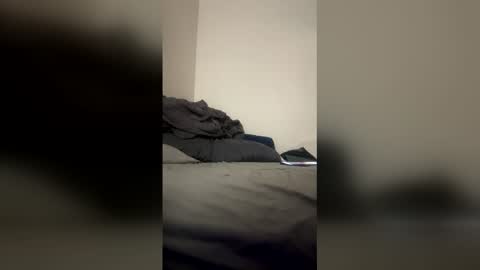 Snapshot of tvontheradio chatting on April 4, 10:35 am tvontheradio online show from April 4, 10:35 am