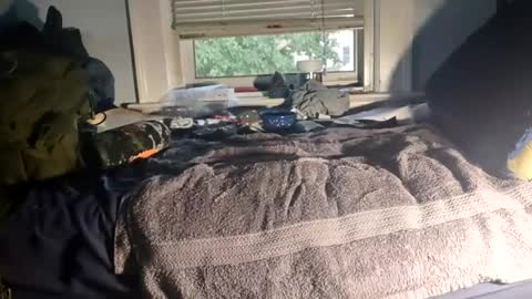 Snapshot of twe4kseeker chatting on September 30, 11:37 am twe4kseeker online show from September 30, 11:37 am