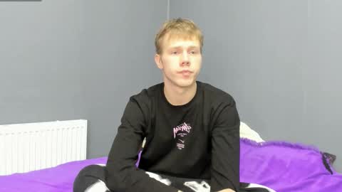 Angus online show from November 6, 7:04 pm