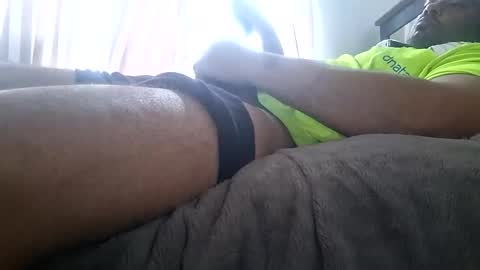 Snapshot of twest84 chatting on May 1, 1:21 am twest84 online show from May 1, 1:21 am