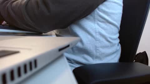 Snapshot of twickenhamthickshaft chatting on January 29, 10:05 am Fred Eric Smitherton online show from January 29, 10:05 am