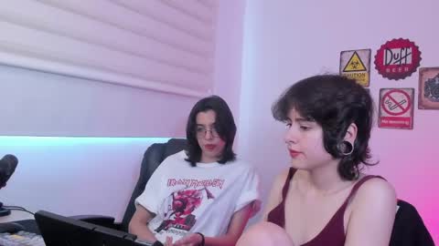 Snapshot of twilightmuses chatting on April 26, 2:26 pm Eve Lili online show from April 26, 2:26 pm