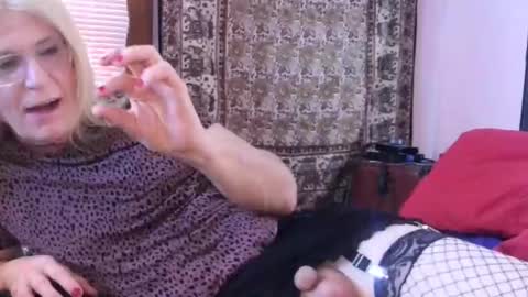 Kitten online show from December 14, 2:33 pm