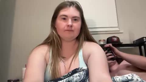 Snapshot of twinfl4m3ss chatting on January 14, 2:06 am twinfl4m3ss online show from January 14, 2:06 am