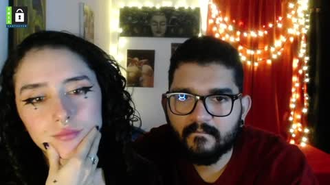 TwinFlamesXX online show from January 12, 5:45 am