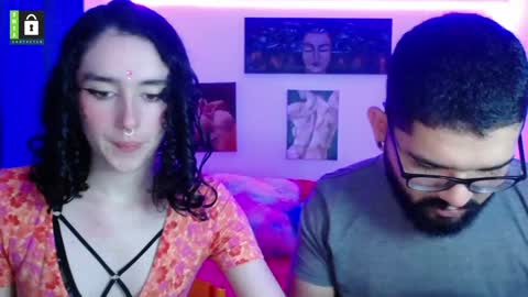 TwinFlamesXX online show from February 7, 4:56 pm