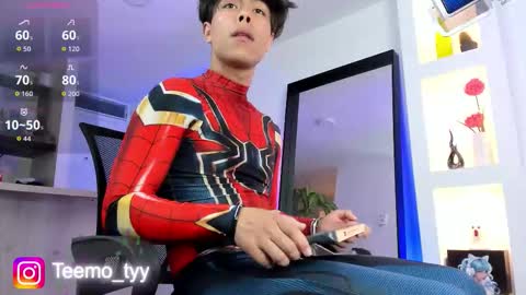 twink_teemo online show from November 18, 10:14 pm