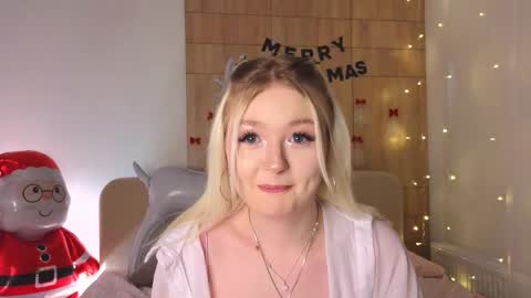 twinklefluff online show from December 21, 4:03 pm