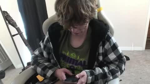 Snapshot of twinktools chatting on February 3, 8:03 pm shytwink online show from February 3, 8:03 pm