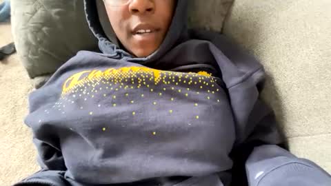 twinpieks online show from March 24, 10:15 pm