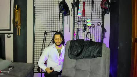 Clio  Tadeo online show from February 13, 12:32 pm