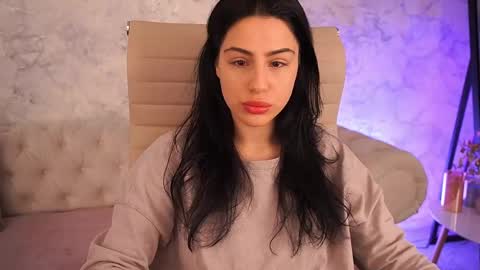 twix_ten online show from April 18, 7:01 am